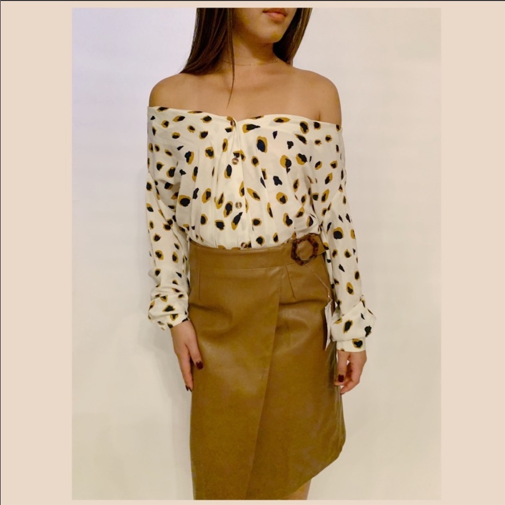 Never fully dressed vegan leather skirt M new tags